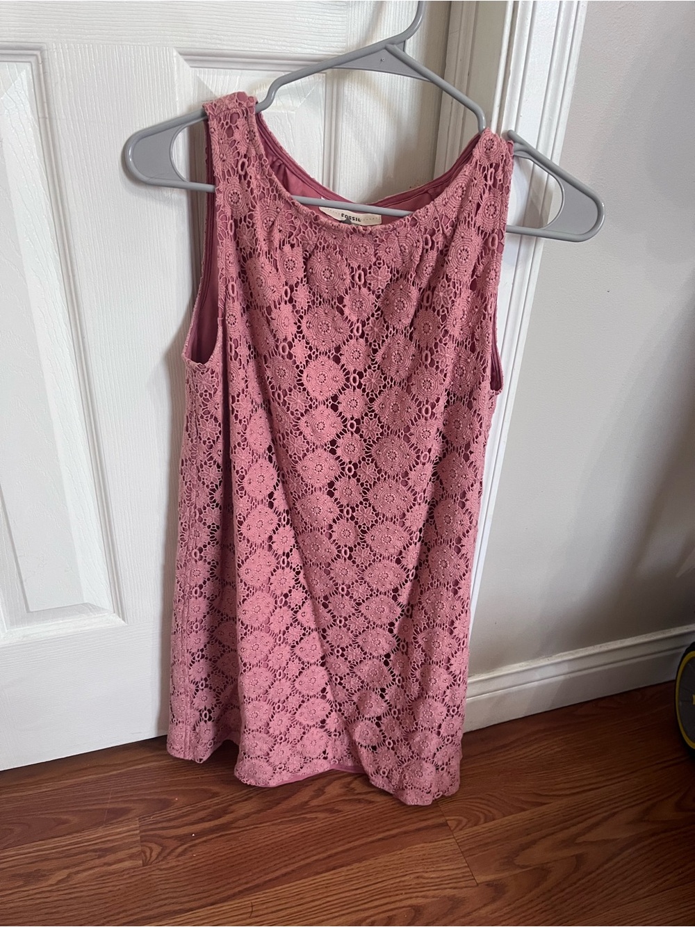 Fossil Sleeveless Pink Lace Shift Dress
